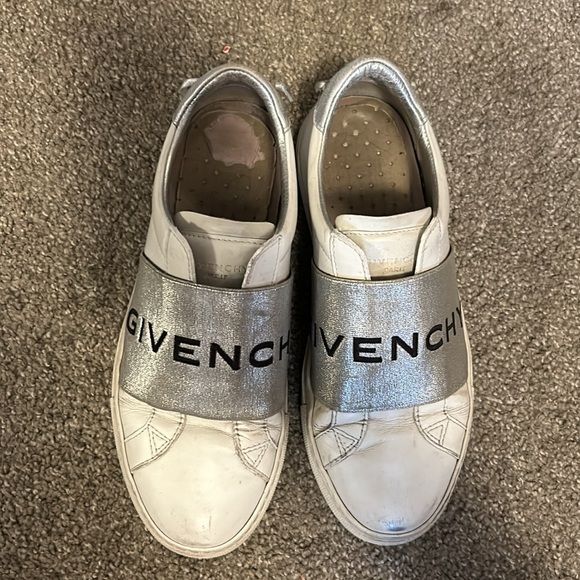 Givenchy Sneakers - Picture 5 of 5